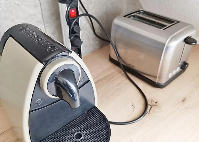 Le Marmandais, T3 Lumineux Duplex, Balcon, Parking, Wifi, Proche Thermes, Ascenseur, 4 Personnes *